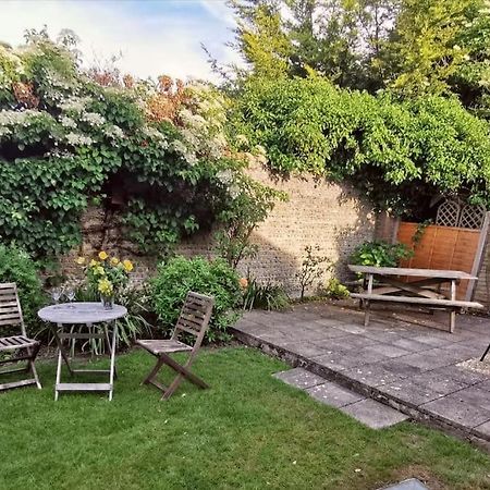 Beautiful Gate House A 4 Minute Walk From Beach Bognor Regis Exterior foto