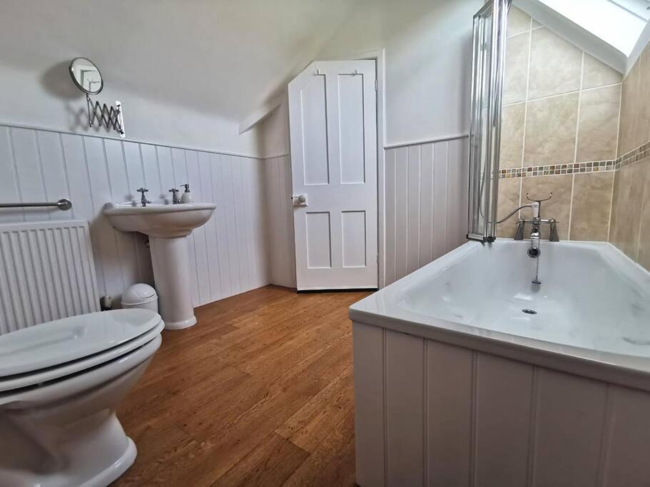 Beautiful Gate House A 4 Minute Walk From Beach Bognor Regis Exterior foto