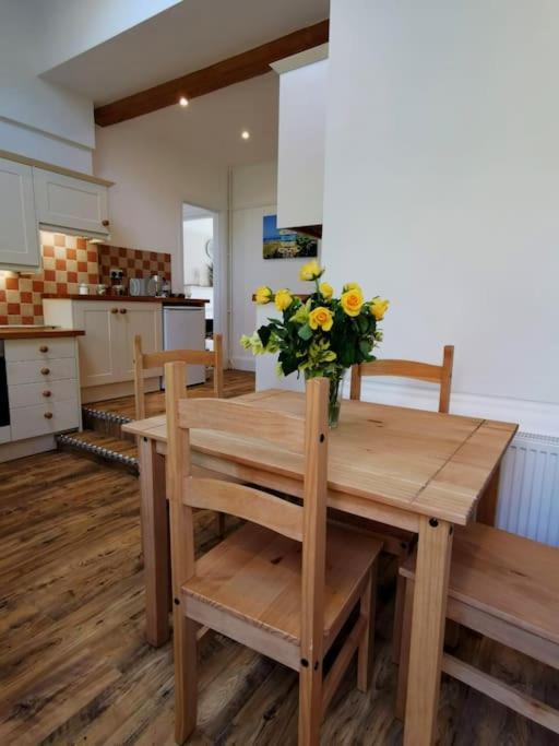 Beautiful Gate House A 4 Minute Walk From Beach Bognor Regis Exterior foto
