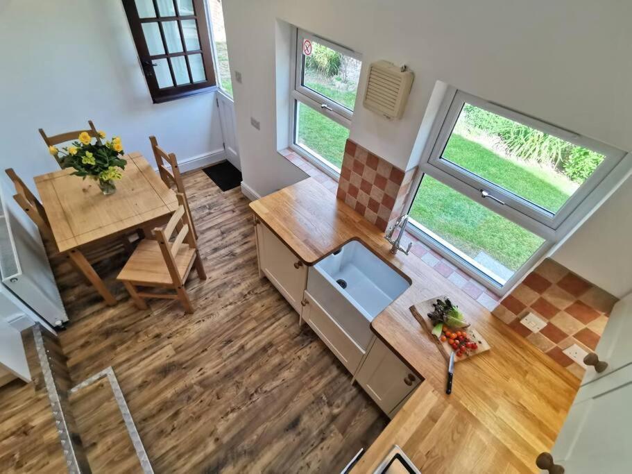 Beautiful Gate House A 4 Minute Walk From Beach Bognor Regis Exterior foto